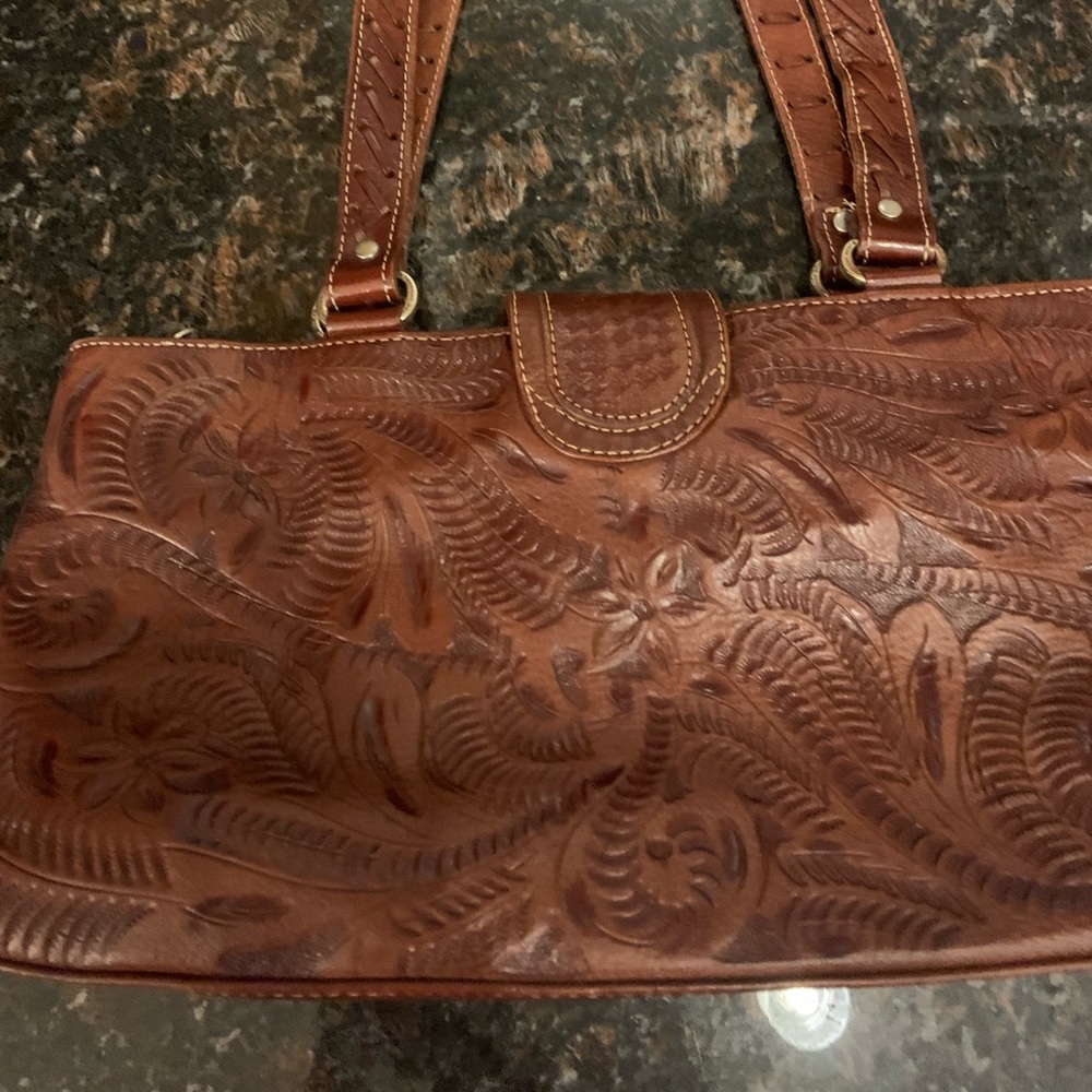 Purse - Picture 2 of 3